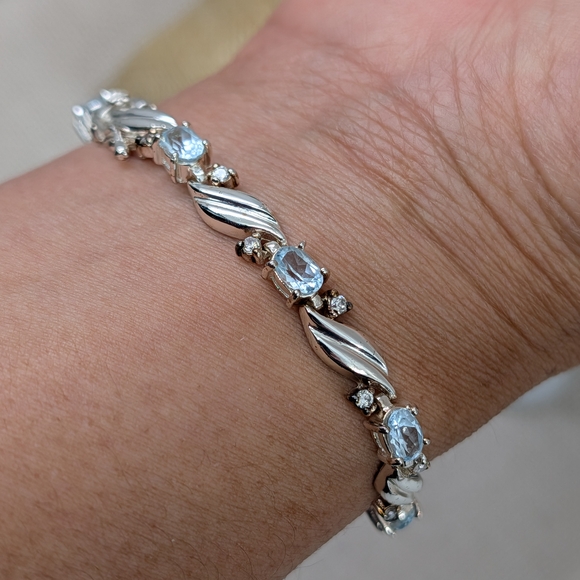 925 Sterling Silver Blue Topaz & CZ Link Bracelet 8” | Twisted Leaf Design - Picture 5 of 16
